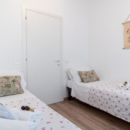 Charme In Fiera - Zona Fiera Apartment เวโรนา ภายนอก รูปภาพ
