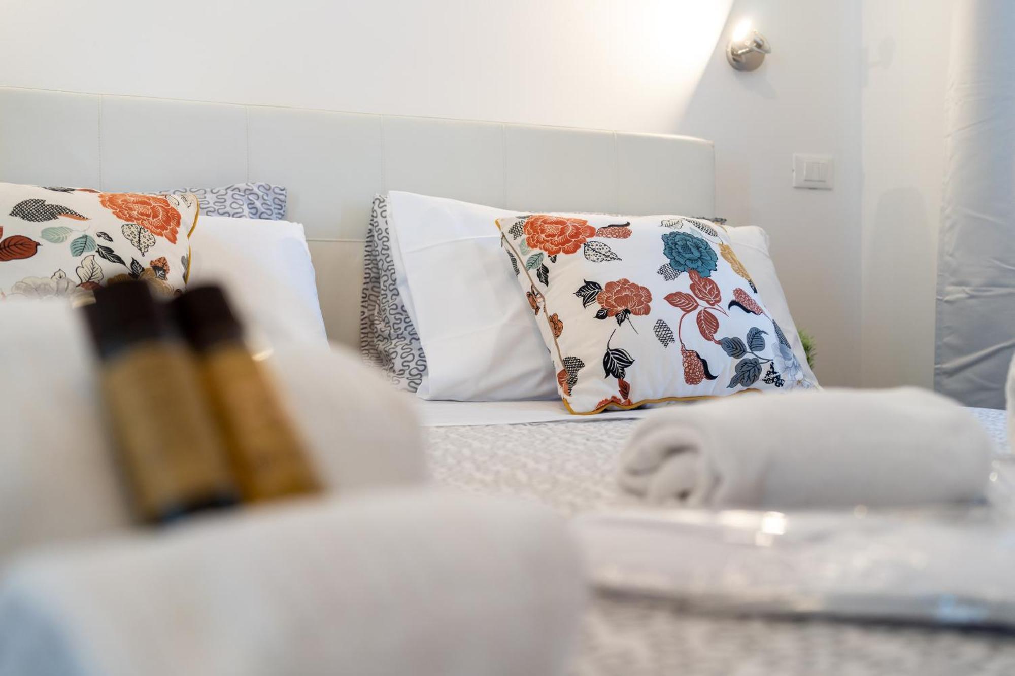 Charme In Fiera - Zona Fiera Apartment เวโรนา ภายนอก รูปภาพ
