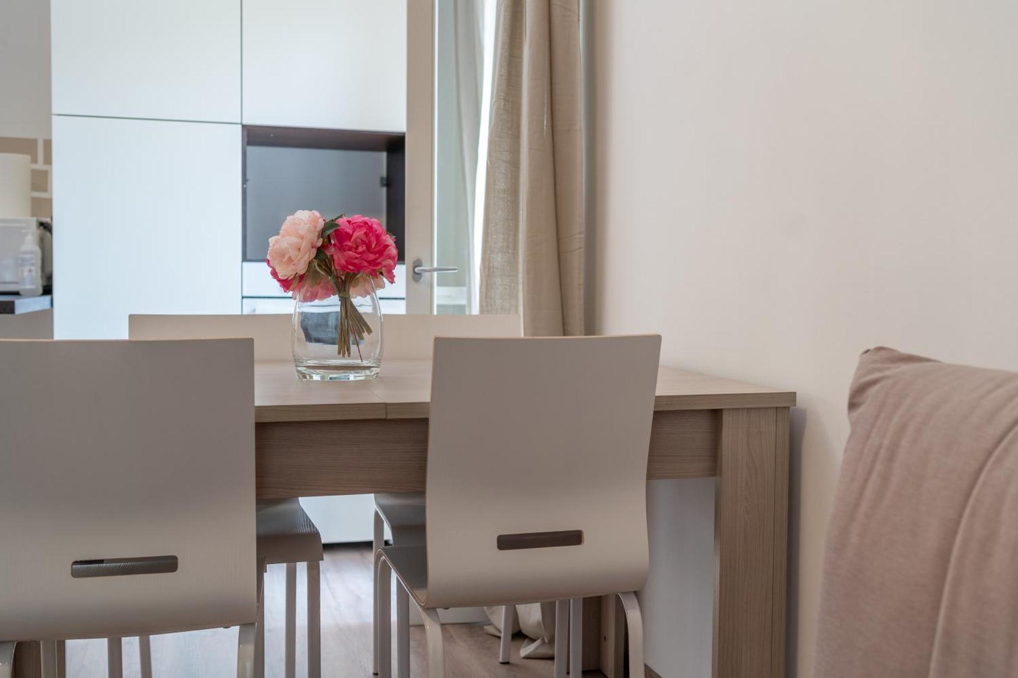 Charme In Fiera - Zona Fiera Apartment เวโรนา ภายนอก รูปภาพ