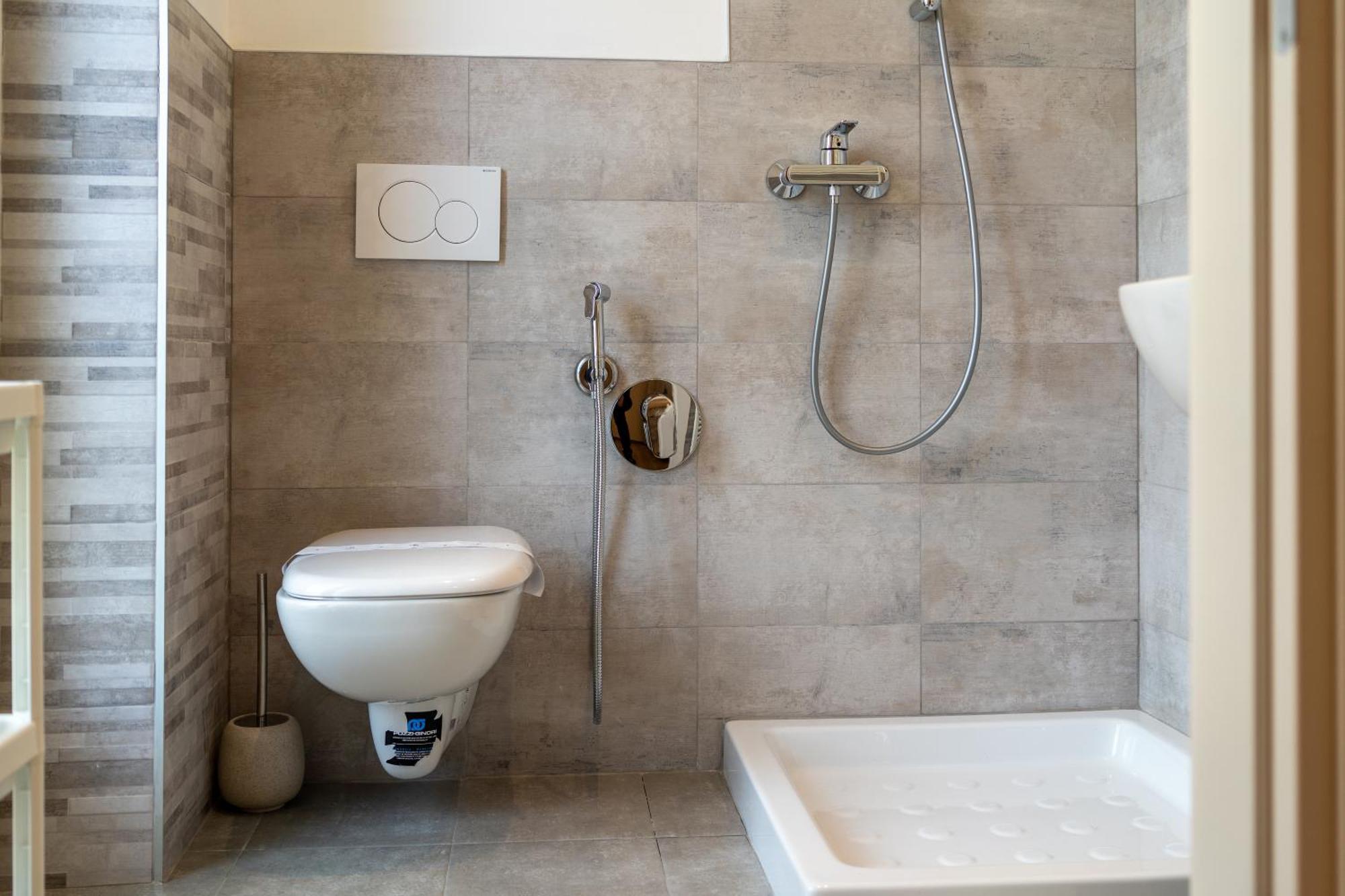 Charme In Fiera - Zona Fiera Apartment เวโรนา ภายนอก รูปภาพ
