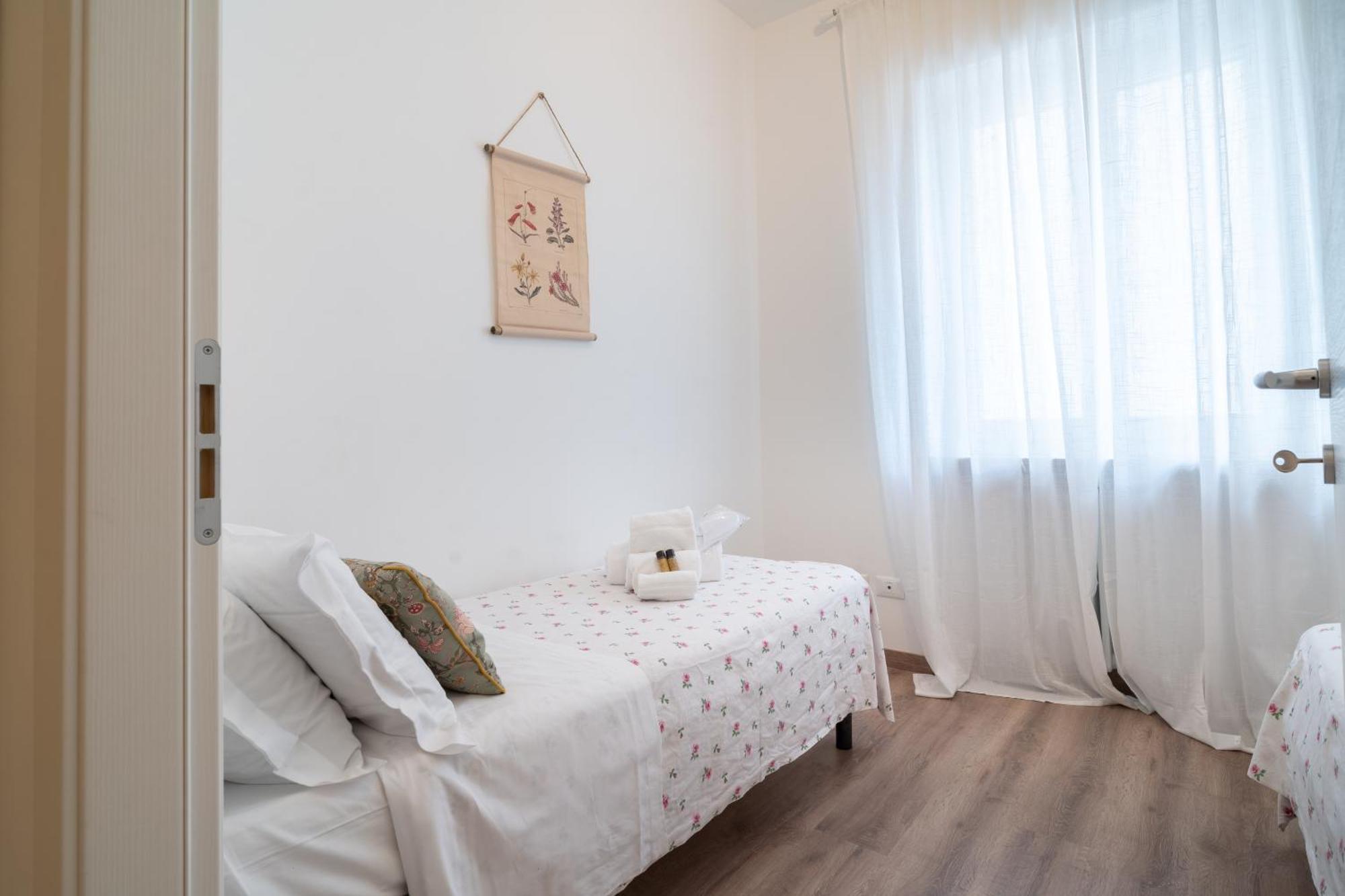Charme In Fiera - Zona Fiera Apartment เวโรนา ภายนอก รูปภาพ